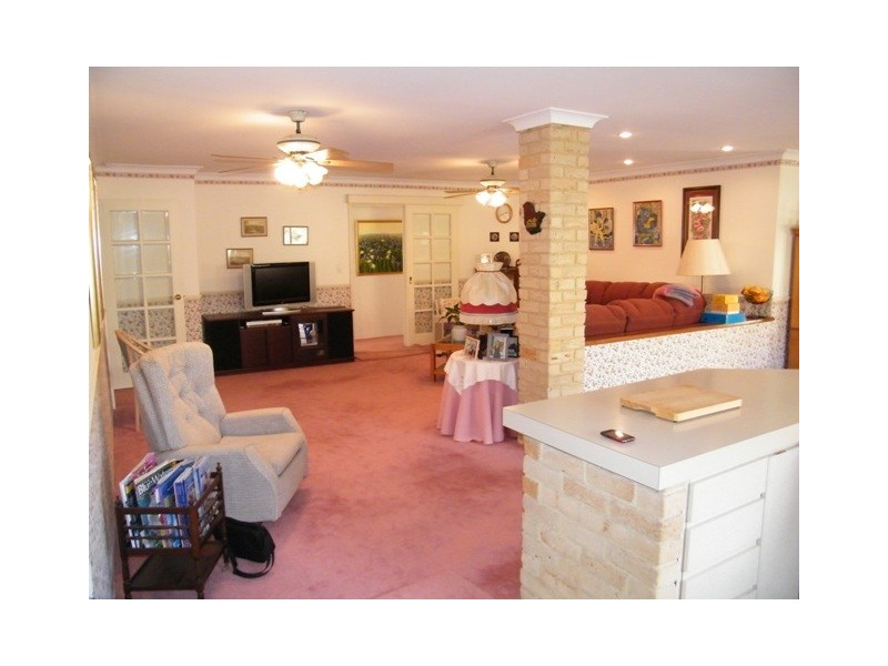 42 Westview Boulevard, Mullaloo WA 6027