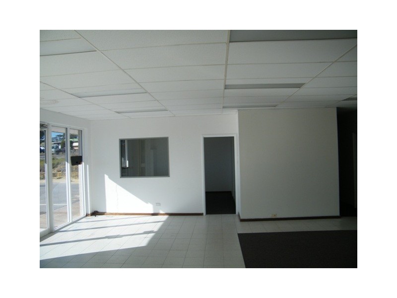 1/12 Buckingham Drive, Wangara WA 6065