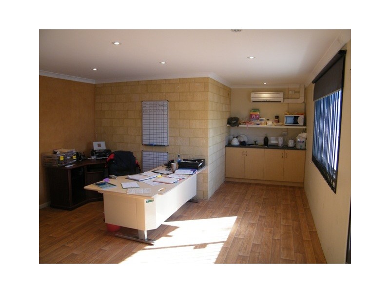 2/5 Beneficial Way, Wangara WA 6065