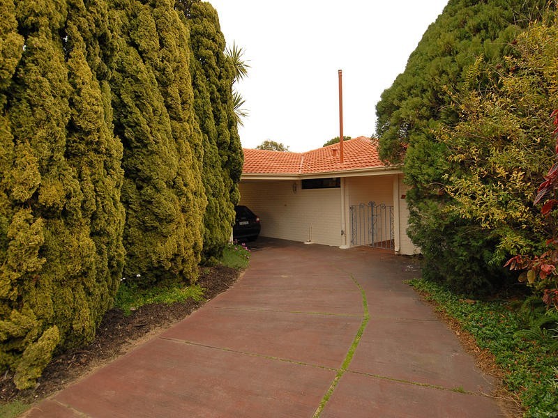 12 Dunster Street, Karrinyup WA 6018