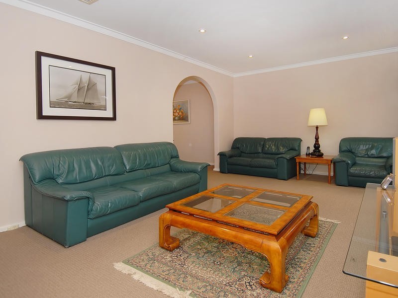 12 Dunster Street, Karrinyup WA 6018