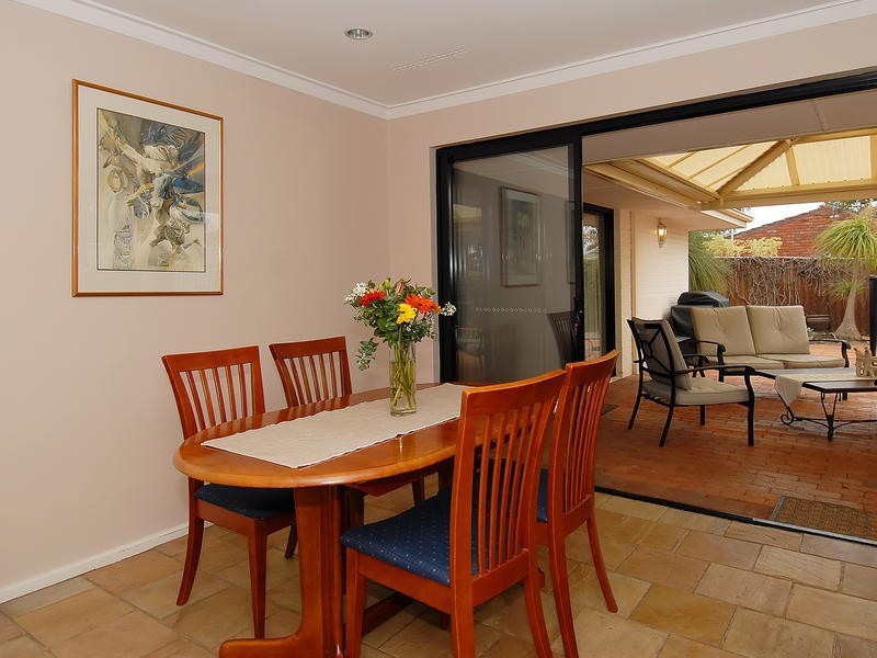12 Dunster Street, Karrinyup WA 6018