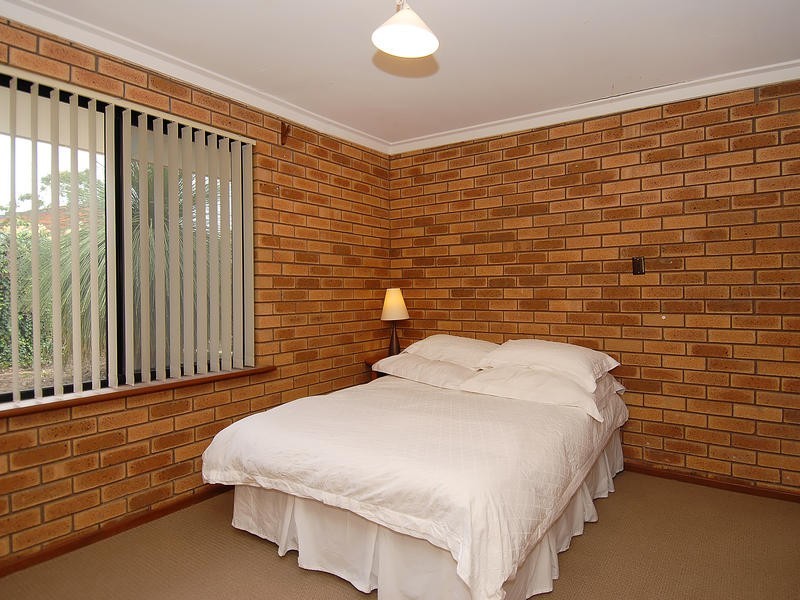12 Dunster Street, Karrinyup WA 6018