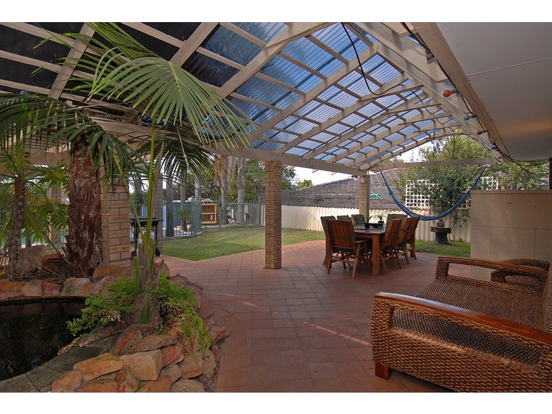 6 Cromwell Road, Alexander Heights WA 6064