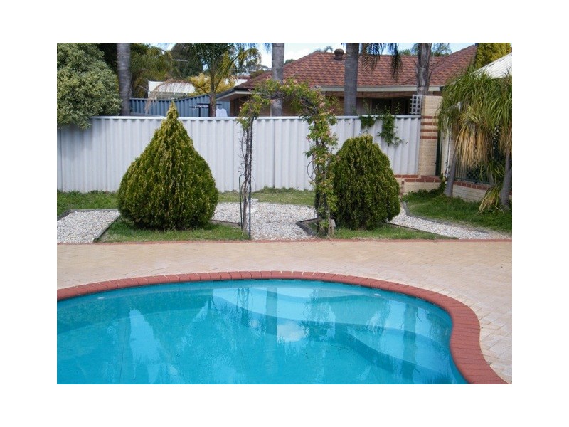 11 Esther Loop, Wanneroo WA 6065