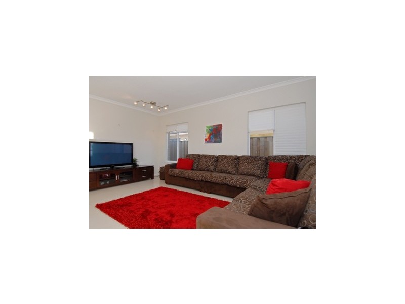 10 Weyba Turn, Ellenbrook WA 6069