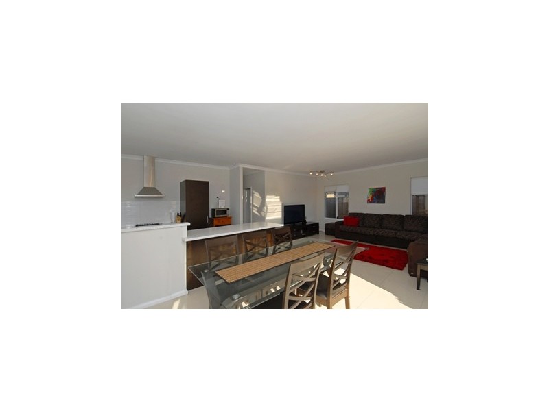 10 Weyba Turn, Ellenbrook WA 6069
