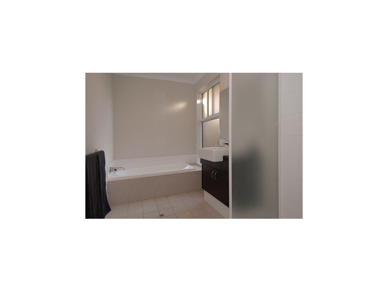 10 Weyba Turn, Ellenbrook WA 6069