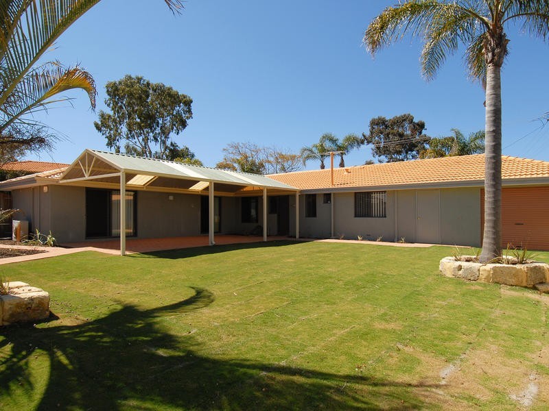 11 Quarkum Street, Wanneroo WA 6065