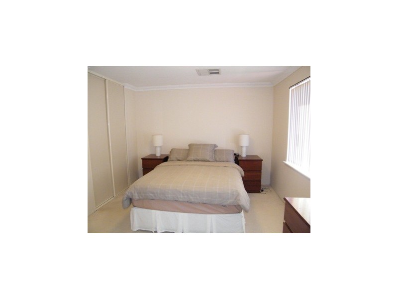 4/7 Hazel Avenue, Woodlands WA 6018