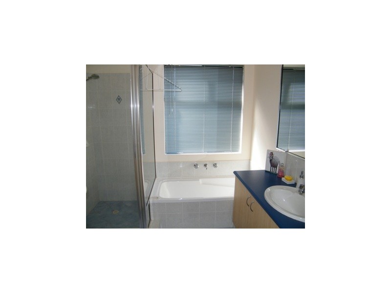 4/7 Hazel Avenue, Woodlands WA 6018