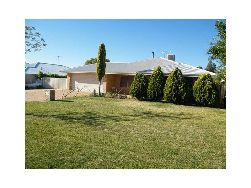 39 Backshall Place, Wanneroo WA 6065