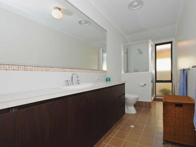 67 Regency Avenue, Madeley WA 6065