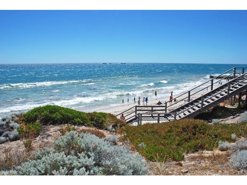 284 Ocean Keys Boulevard, Clarkson WA 6030