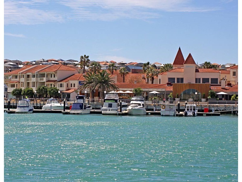 284 Ocean Keys Boulevard, Clarkson WA 6030