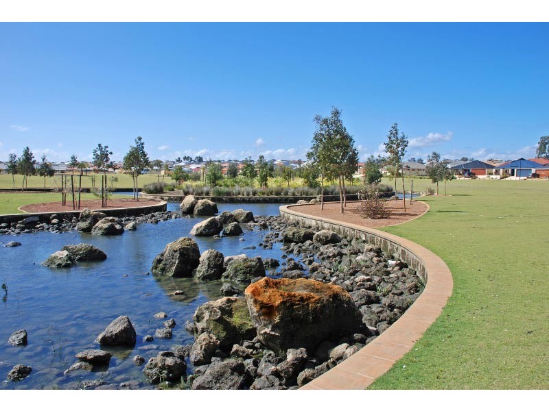 284 Ocean Keys Boulevard, Clarkson WA 6030