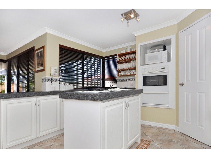 4 Jutland Rise, Ocean Reef WA 6027