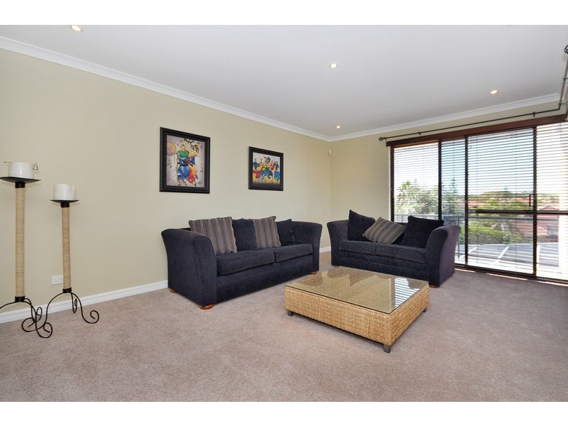 4 Jutland Rise, Ocean Reef WA 6027