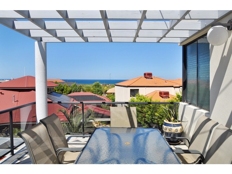 4 Jutland Rise, Ocean Reef WA 6027