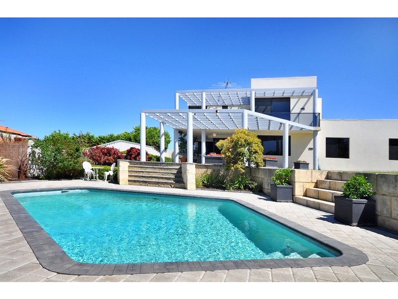 4 Jutland Rise, Ocean Reef WA 6027