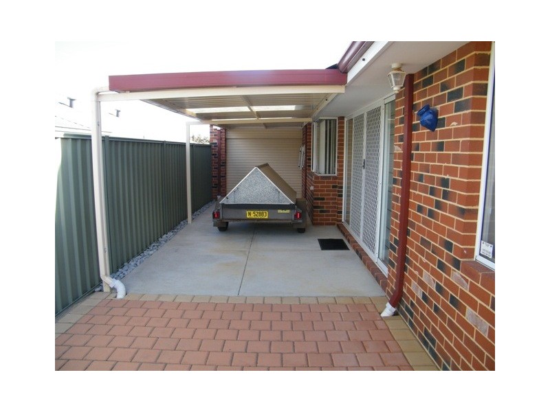 33 Raeburn Crescent, Landsdale WA 6065