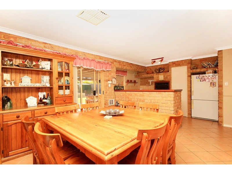 2 Inverness Edge, Connolly WA 6027