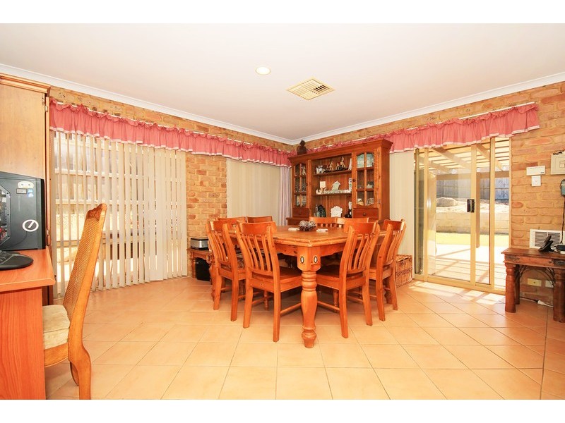 2 Inverness Edge, Connolly WA 6027