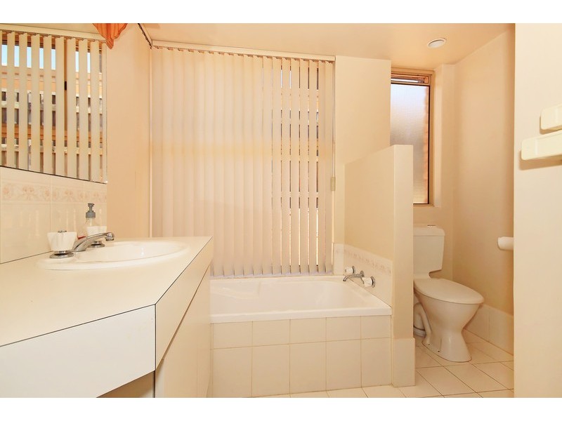 2 Inverness Edge, Connolly WA 6027