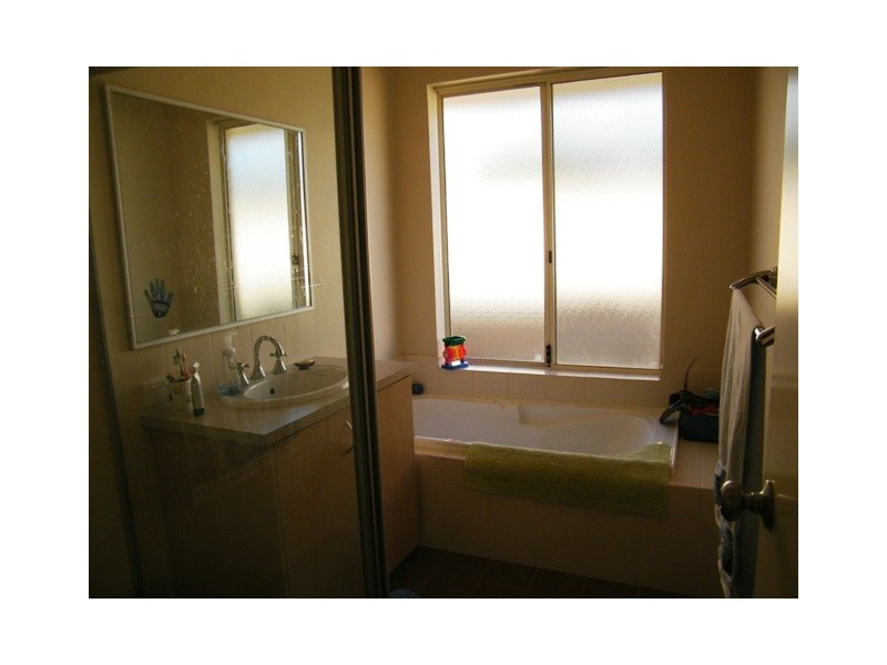 4 Madrid Terrace, Hocking WA 6065