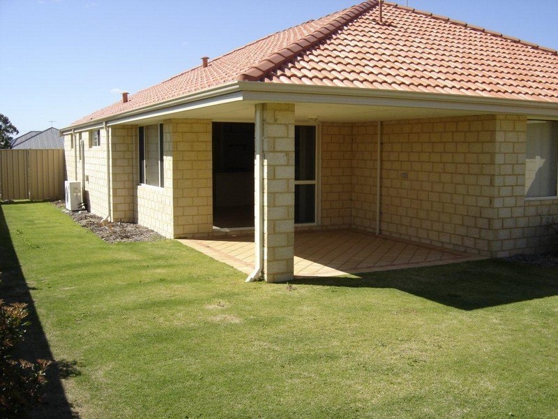 4 Madrid Terrace, Hocking WA 6065