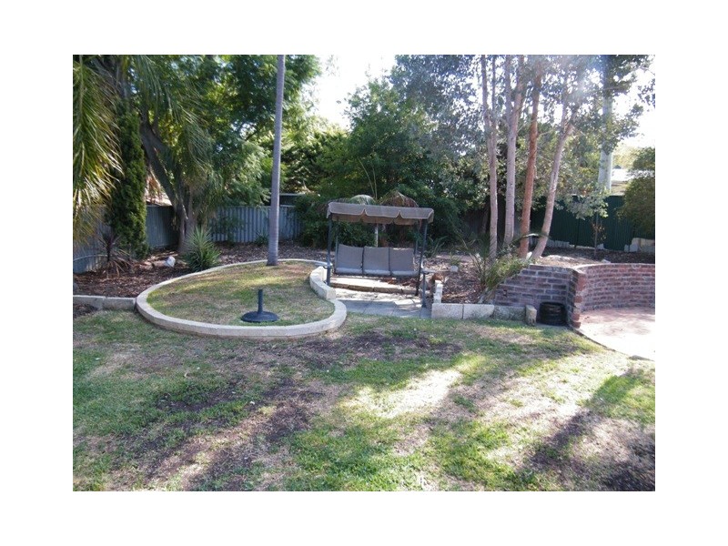 13 Dallas Crescent, Wanneroo WA 6065