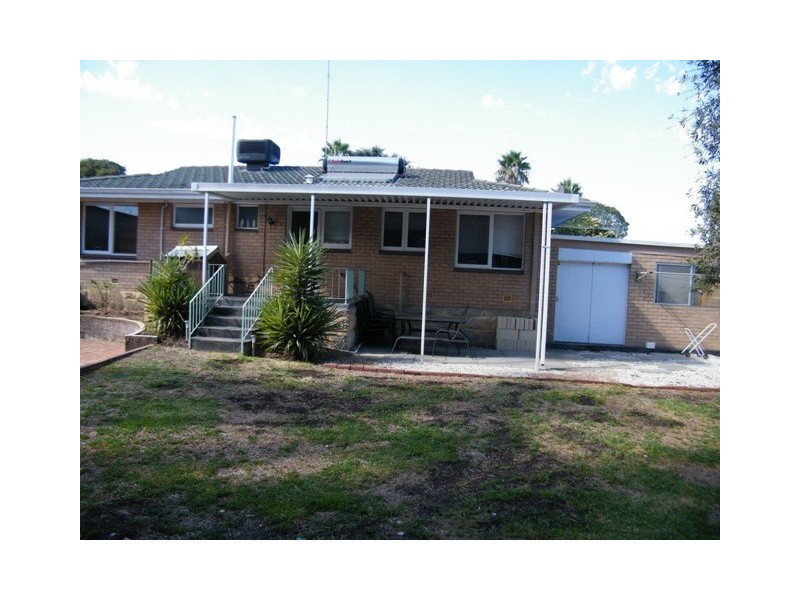 13 Dallas Crescent, Wanneroo WA 6065