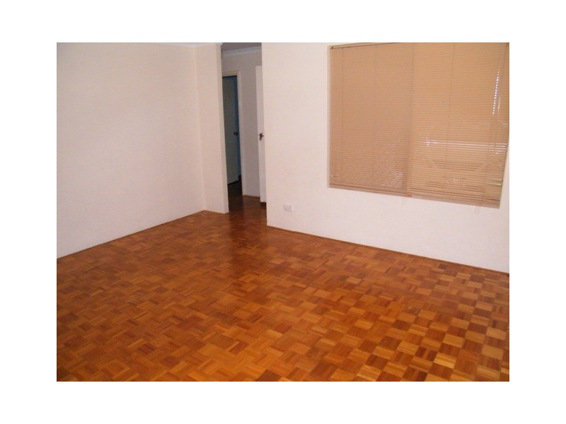 9 Holley Place, Marangaroo WA 6064