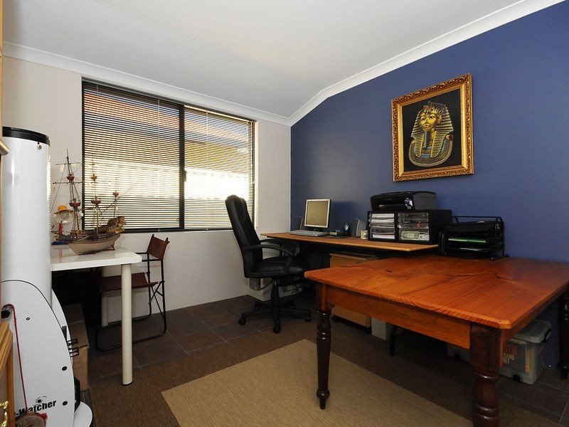 67 Regency Avenue, Madeley WA 6065