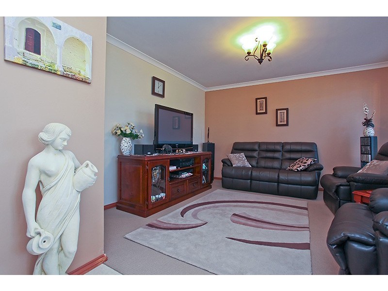 30 Trent Bridge Avenue, Madeley WA 6065