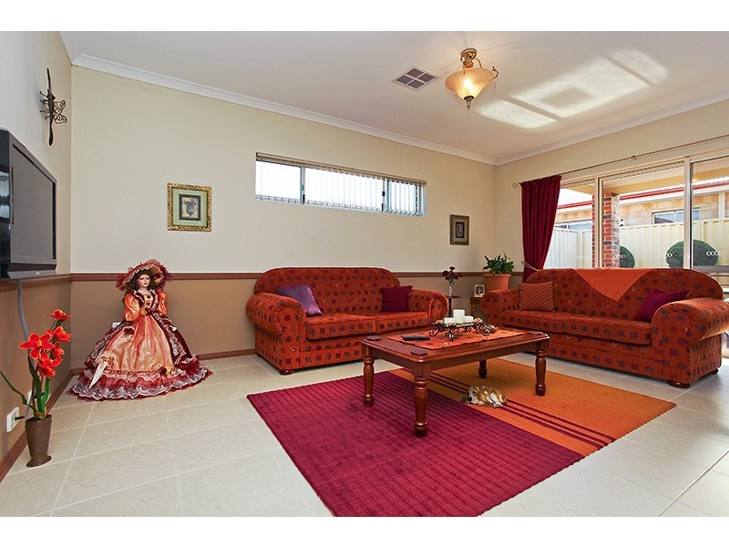 30 Trent Bridge Avenue, Madeley WA 6065