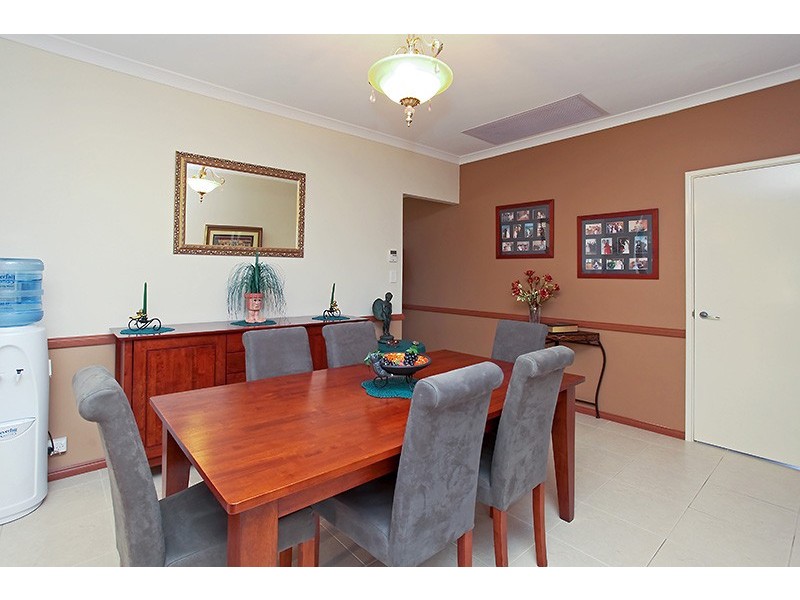 30 Trent Bridge Avenue, Madeley WA 6065