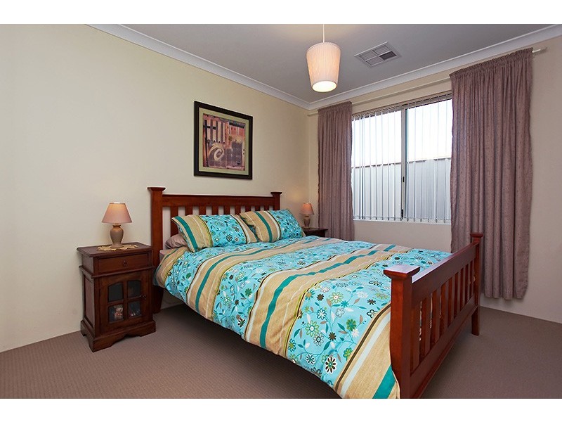 30 Trent Bridge Avenue, Madeley WA 6065