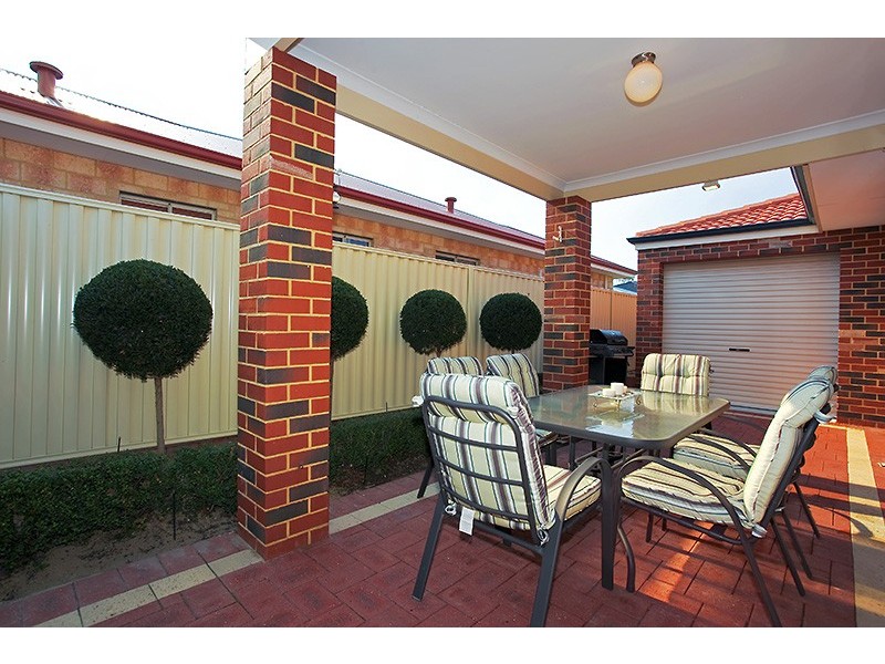 30 Trent Bridge Avenue, Madeley WA 6065