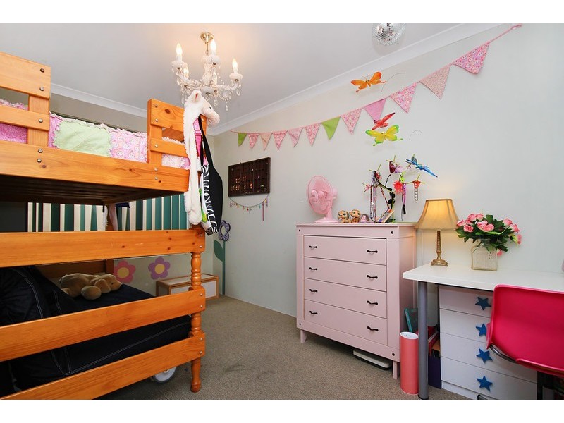 9 Roxton Way, Darch WA 6065