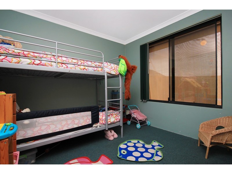 9 Roxton Way, Darch WA 6065