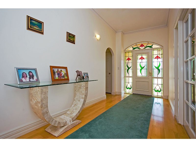 10 Regina Loop, Currambine WA 6028