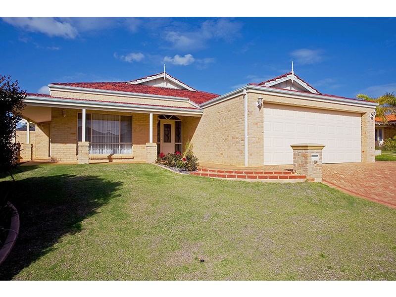 10 Regina Loop, Currambine WA 6028