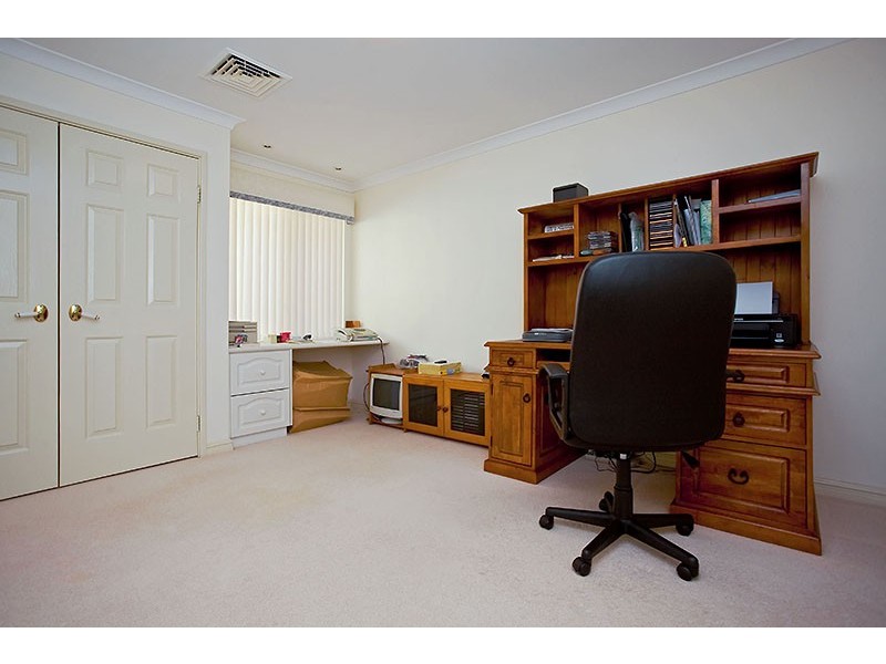 10 Regina Loop, Currambine WA 6028