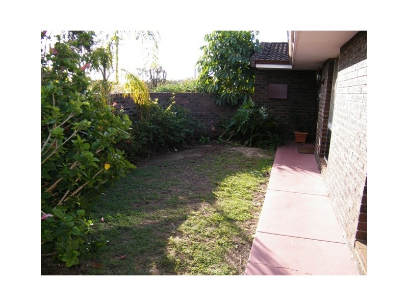 2 Nolyang Crescent, Wanneroo WA 6065