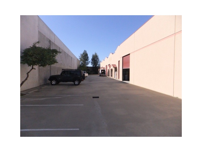 6/8 Lindsay Street, Wangara WA 6065