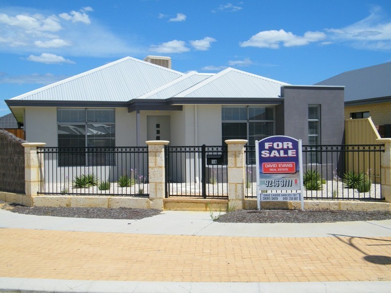 18 Finglass Meander, Butler WA 6036