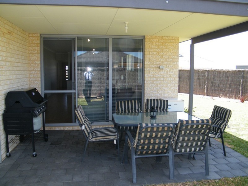 18 Finglass Meander, Butler WA 6036