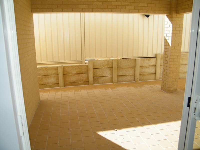2A Selsfield Place, Balga WA 6061