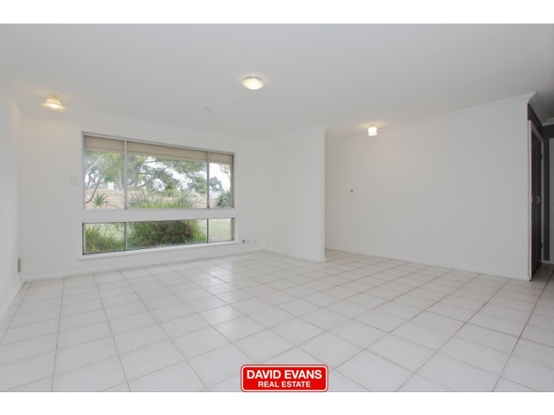 41 Hadleigh Way, Girrawheen WA 6064